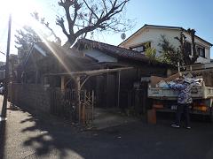 多摩地区住宅解体工事のご紹介です